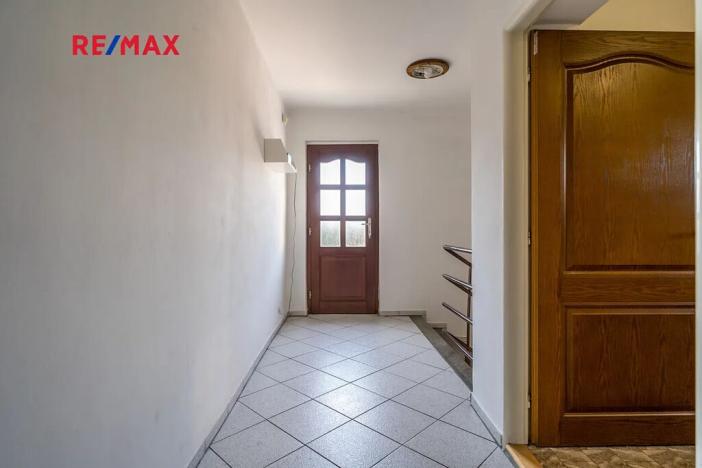 Prodej rodinného domu, Lužná, Školská, 151 m2