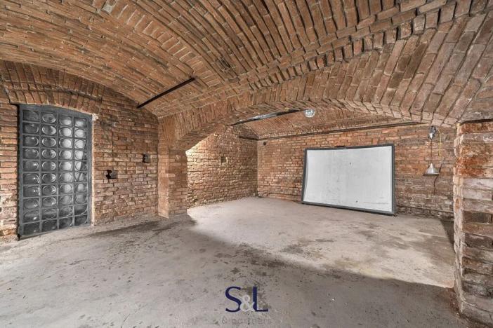 Prodej obchodního prostoru, Praha - Vysočany, Novovysočanská, 222 m2