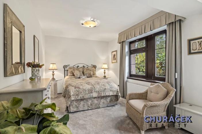 Prodej rodinného domu, Ohrobec, Oblouková, 446 m2