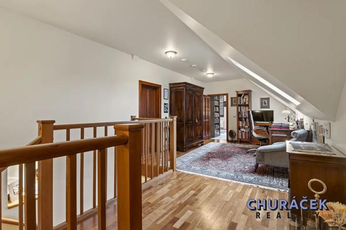 Prodej rodinného domu, Ohrobec, Oblouková, 446 m2