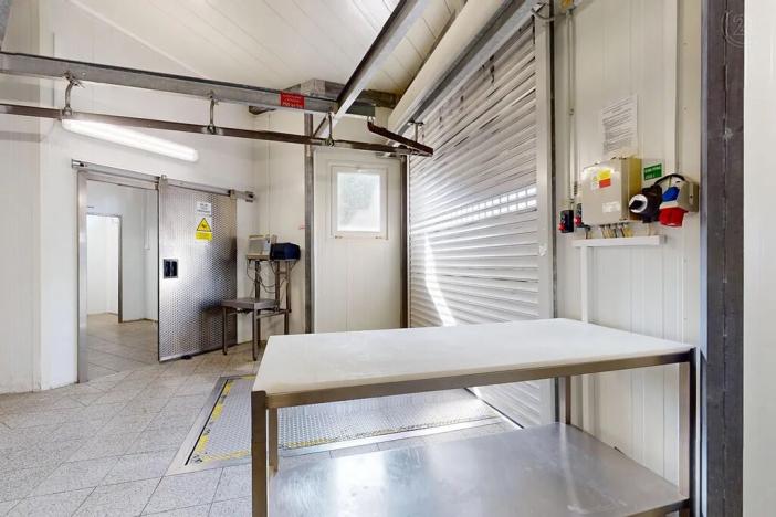 Prodej výrobních prostor, Týnec nad Sázavou, Družstevní, 308 m2