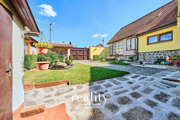 Prodej rodinného domu, Vyskytná, 179 m2