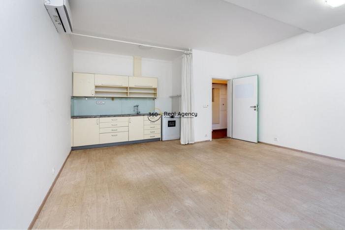 Prodej bytu 2+kk, Praha - Hlubočepy, Geologická, 47 m2