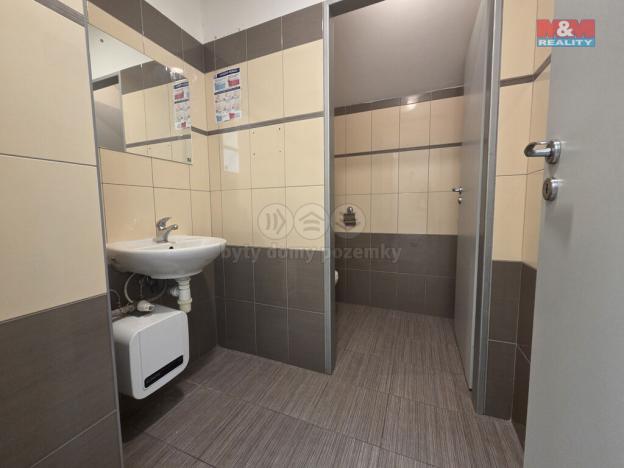 Pronájem obchodního prostoru, Kolín - Kolín IV, Jaselská, 114 m2