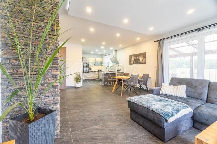 Prodej rodinného domu, Rožmitál pod Třemšínem, 180 m2