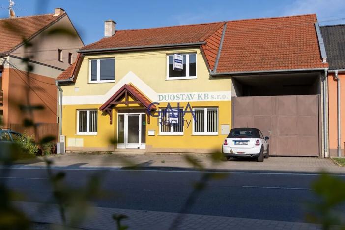 Prodej kanceláře, Vacenovice, Dolní Konec, 692 m2