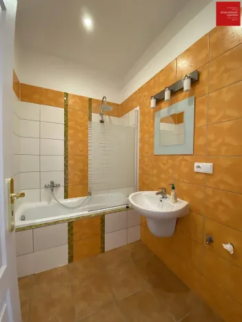 Prodej bytu 2+1, Mariánské Lázně, Hlavní třída, 56 m2