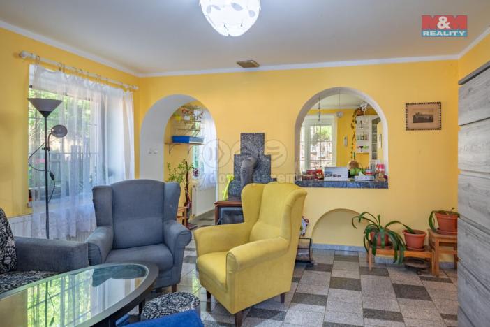 Prodej rodinného domu, Hajany, 285 m2