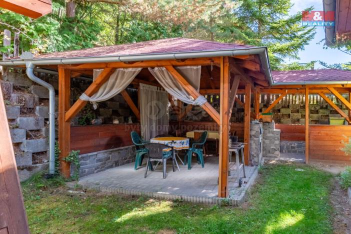 Prodej rodinného domu, Hajany, 285 m2