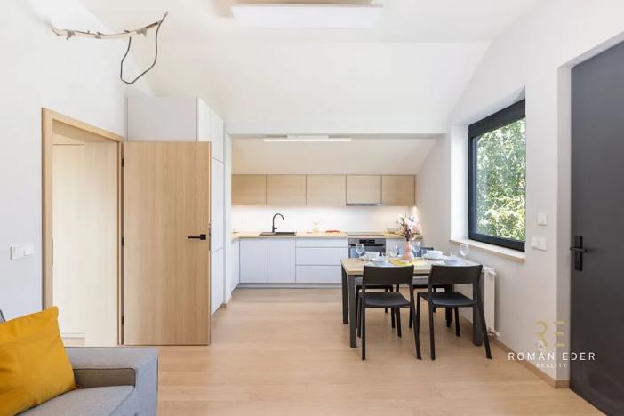 Prodej vícegeneračního domu, Praha - Záběhlice, Střemchová, 348 m2