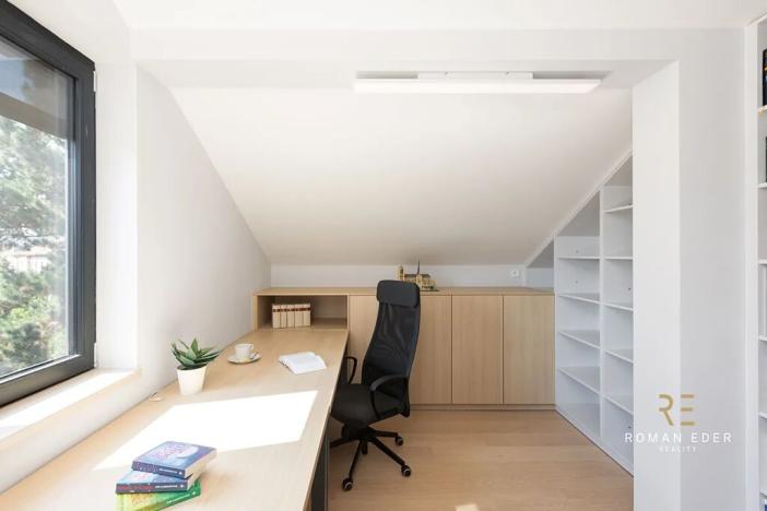 Prodej vícegeneračního domu, Praha - Záběhlice, Střemchová, 348 m2