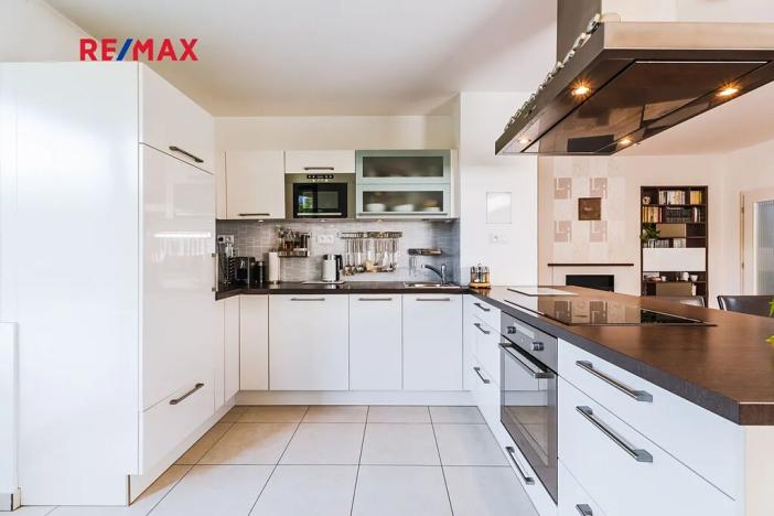 Prodej rodinného domu, Praha - Vinoř, Lipoltická, 202 m2