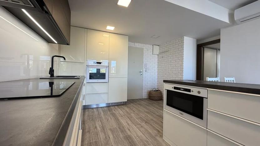 Prodej bytu 3+kk, Zlín, Osvoboditelů, 79 m2