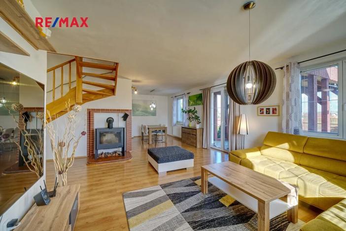 Pronájem rodinného domu, Cerhovice, Mayerova, 194 m2