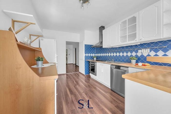 Prodej bytu 3+1, Praha - Břevnov, Sartoriova, 108 m2