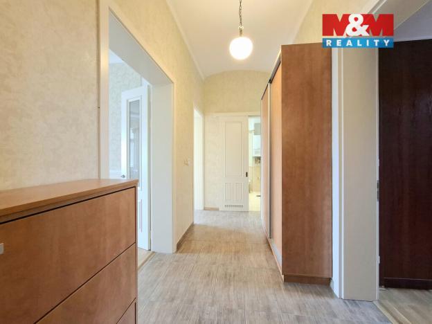 Pronájem bytu 4+1, Karlovy Vary, Varšavská, 105 m2