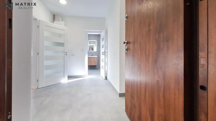 Prodej bytu 2+kk, Králův Dvůr, náměstí Míru, 55 m2