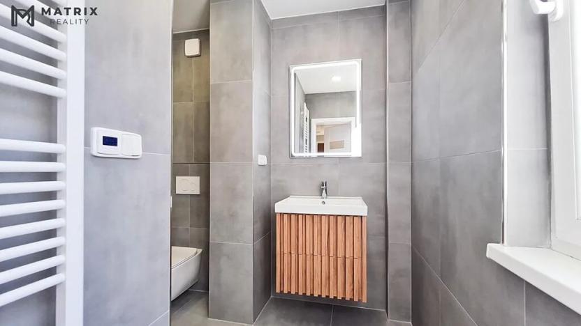 Prodej bytu 2+kk, Králův Dvůr, náměstí Míru, 55 m2