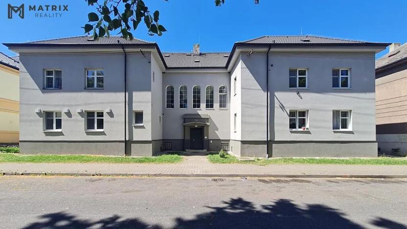 Prodej bytu 2+kk, Králův Dvůr, náměstí Míru, 55 m2