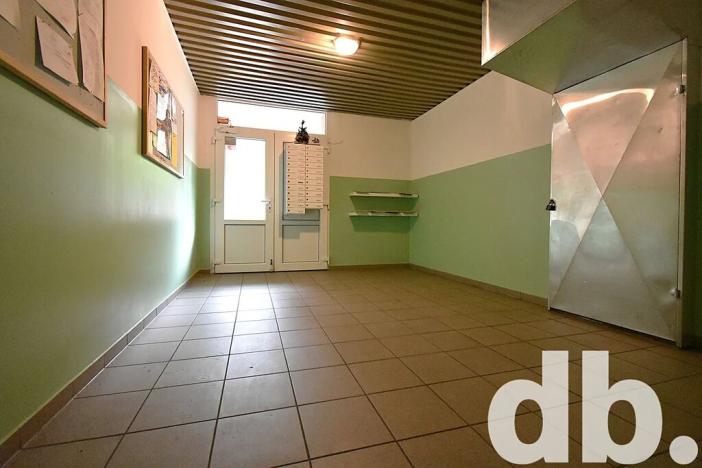 Prodej bytu 2+1, Karlovy Vary, Lidická, 63 m2