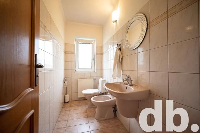 Prodej rodinného domu, Karlovy Vary, Vančurova, 260 m2