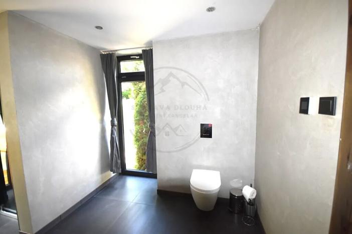 Prodej rodinného domu, Mikulovice, 380 m2