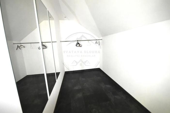 Prodej rodinného domu, Mikulovice, 380 m2