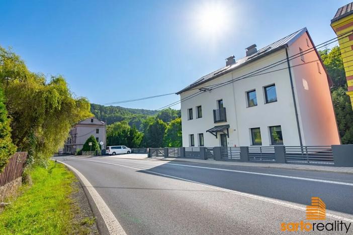 Pronájem atypického bytu, Františkov nad Ploučnicí, 61 m2