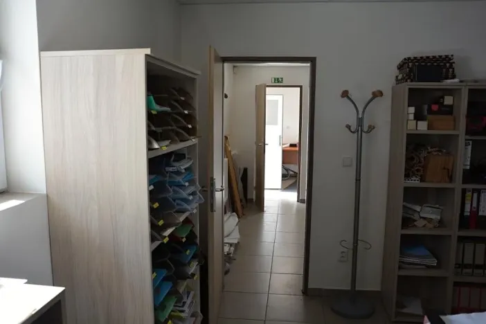 Prodej kanceláře, Kouty, 440 m2