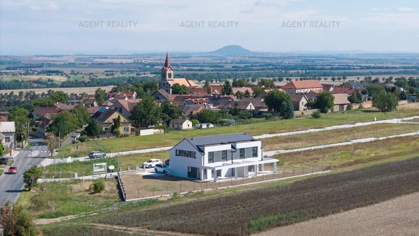 Prodej rodinného domu, Slaný, 312 m2