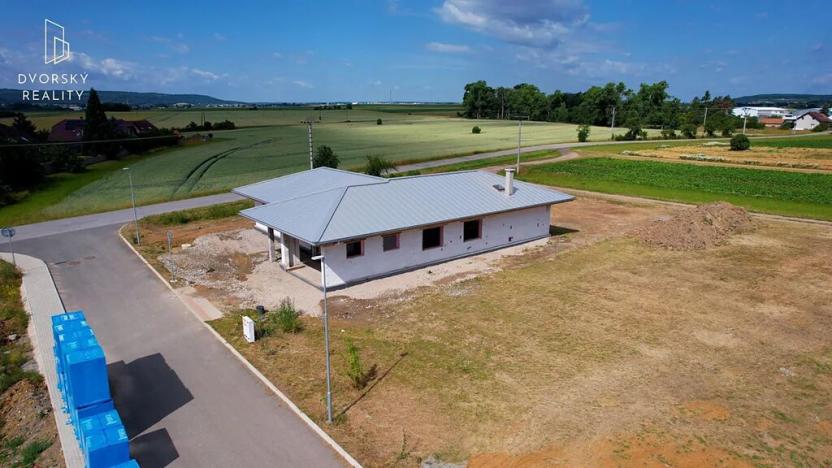 Prodej rodinného domu, Sukorady, 220 m2