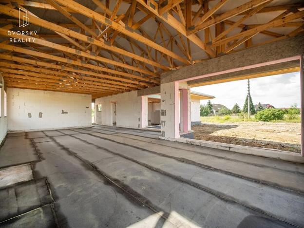 Prodej rodinného domu, Sukorady, 220 m2