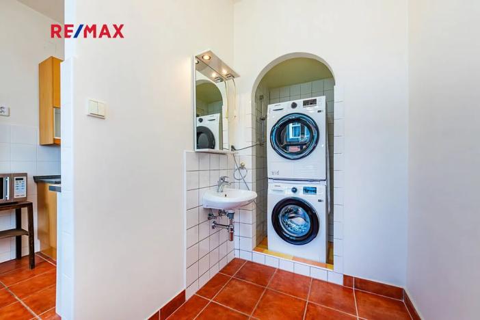 Pronájem bytu 3+1, Praha - Staré Město, Provaznická, 90 m2