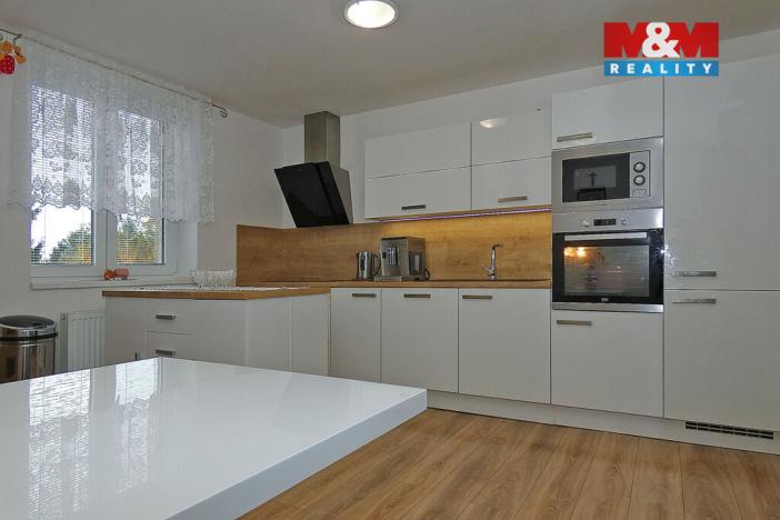 Prodej rodinného domu, Pardubice - Svítkov, Školní, 109 m2