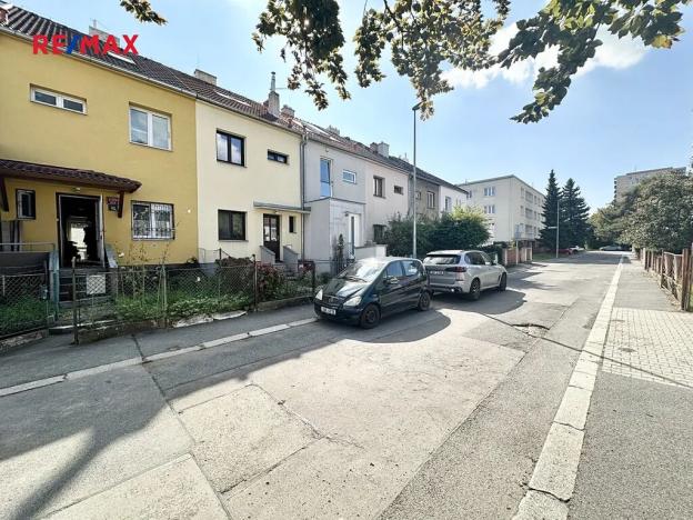 Prodej rodinného domu, Praha - Záběhlice, Pivoňková, 100 m2