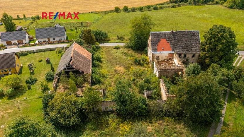 Prodej vily, Blatce, 1947 m2