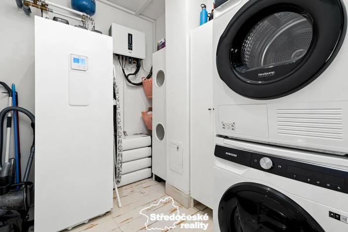 Prodej rodinného domu, Polerady, 240 m2