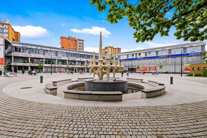 Pronájem obchodního prostoru, Praha - Hloubětín, Poděbradská, 107 m2