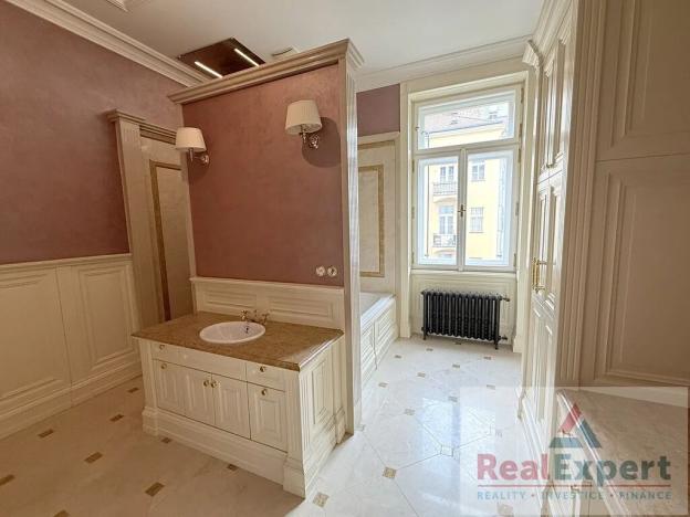 Prodej bytu 4+kk, Praha - Staré Město, Veleslavínova, 135 m2