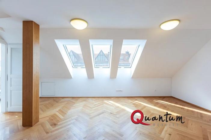 Pronájem rodinného domu, Praha - Střešovice, Pod Ořechovkou, 320 m2