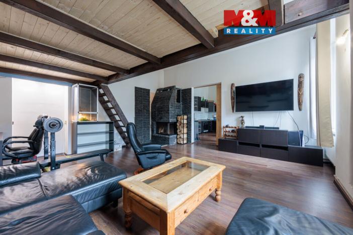Prodej bytu 3+1, Nejdek, náměstí Karla IV., 107 m2