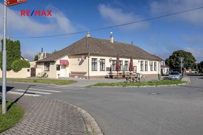 Prodej obchodního prostoru, Čelákovice, Na Hrázi, 650 m2