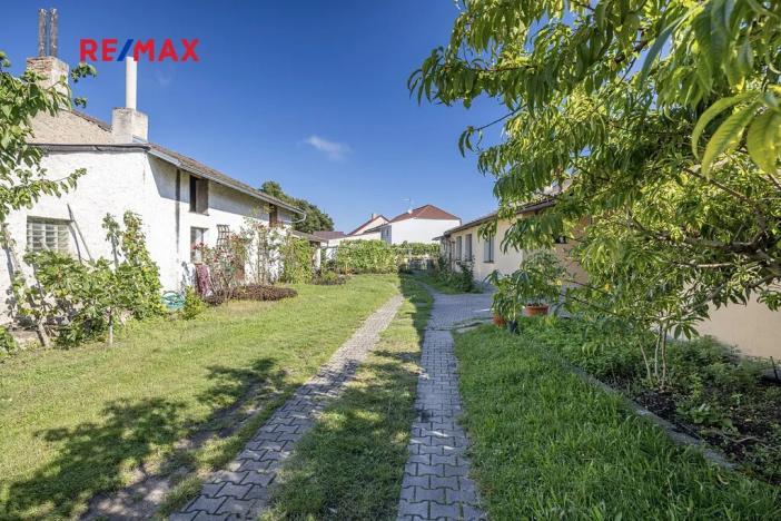 Prodej obchodního prostoru, Čelákovice, Na Hrázi, 650 m2