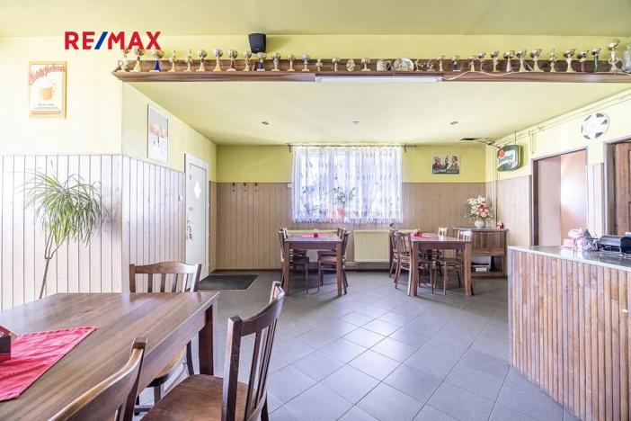 Prodej obchodního prostoru, Čelákovice, Na Hrázi, 650 m2