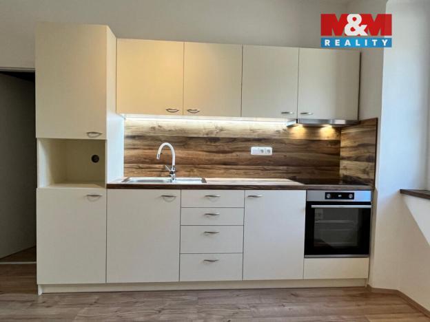 Prodej bytu 2+kk, Snědovice, 67 m2