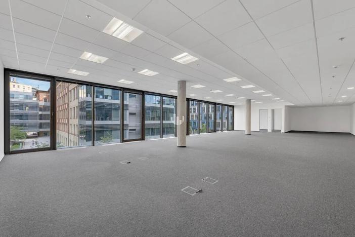Pronájem kanceláře, Praha - Holešovice, Jankovcova, 330 m2