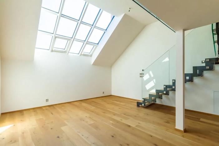 Prodej bytu 3+1, Praha - Karlín, Pernerova, 113 m2