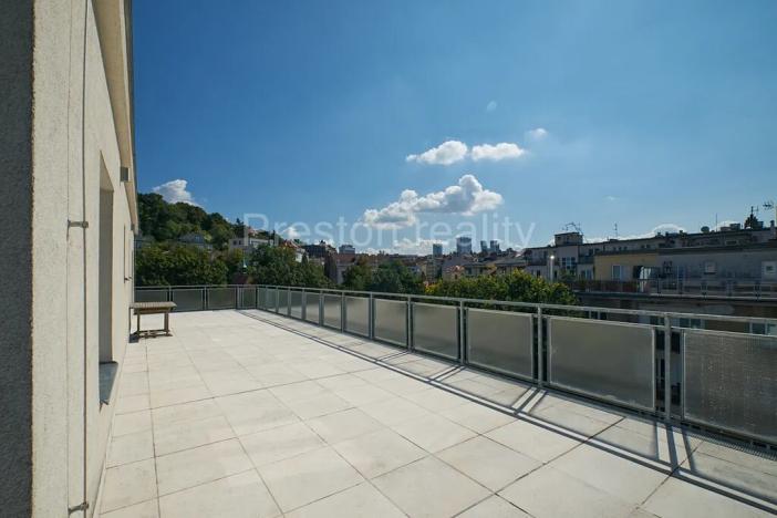 Prodej bytu 3+1, Praha - Podolí, Podolské nábřeží, 100 m2