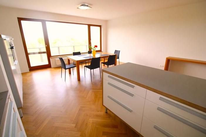 Prodej bytu 4+kk, Praha - Vokovice, Tibetská, 179 m2