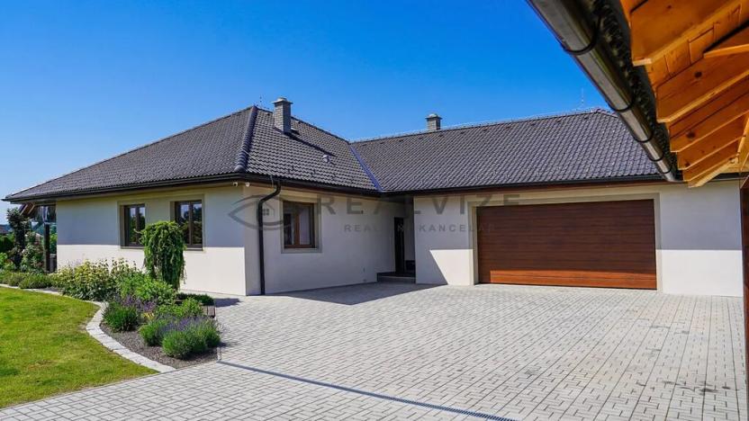 Prodej rodinného domu, Borovany, 237 m2